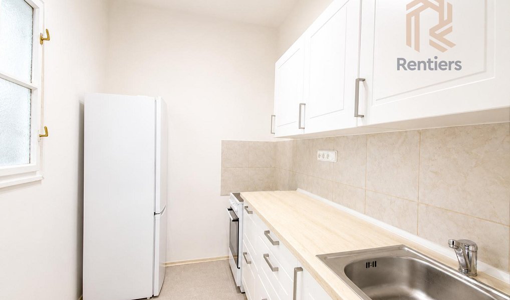 Prodej bytu 2+1 58 m², Praha – fotka 1 z 9