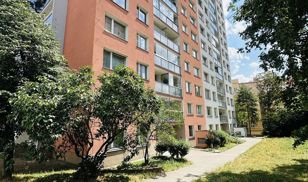 Prodej bytu 3+1 54 m², Praha – fotka 1 z 26