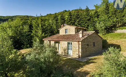 Prodej domu 140 m² s pozemkem 7 000 m², Sansepolcro, Provincia di Arezzo, Itálie