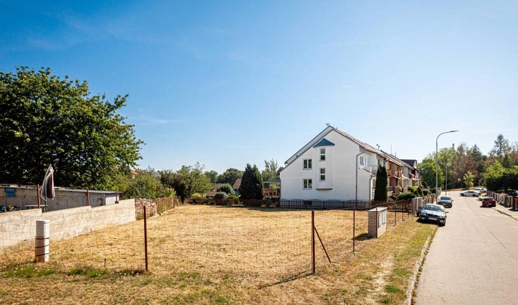 Prodej stavebního pozemku 739 m², Jindřichův Hradec – náhled fotky 2