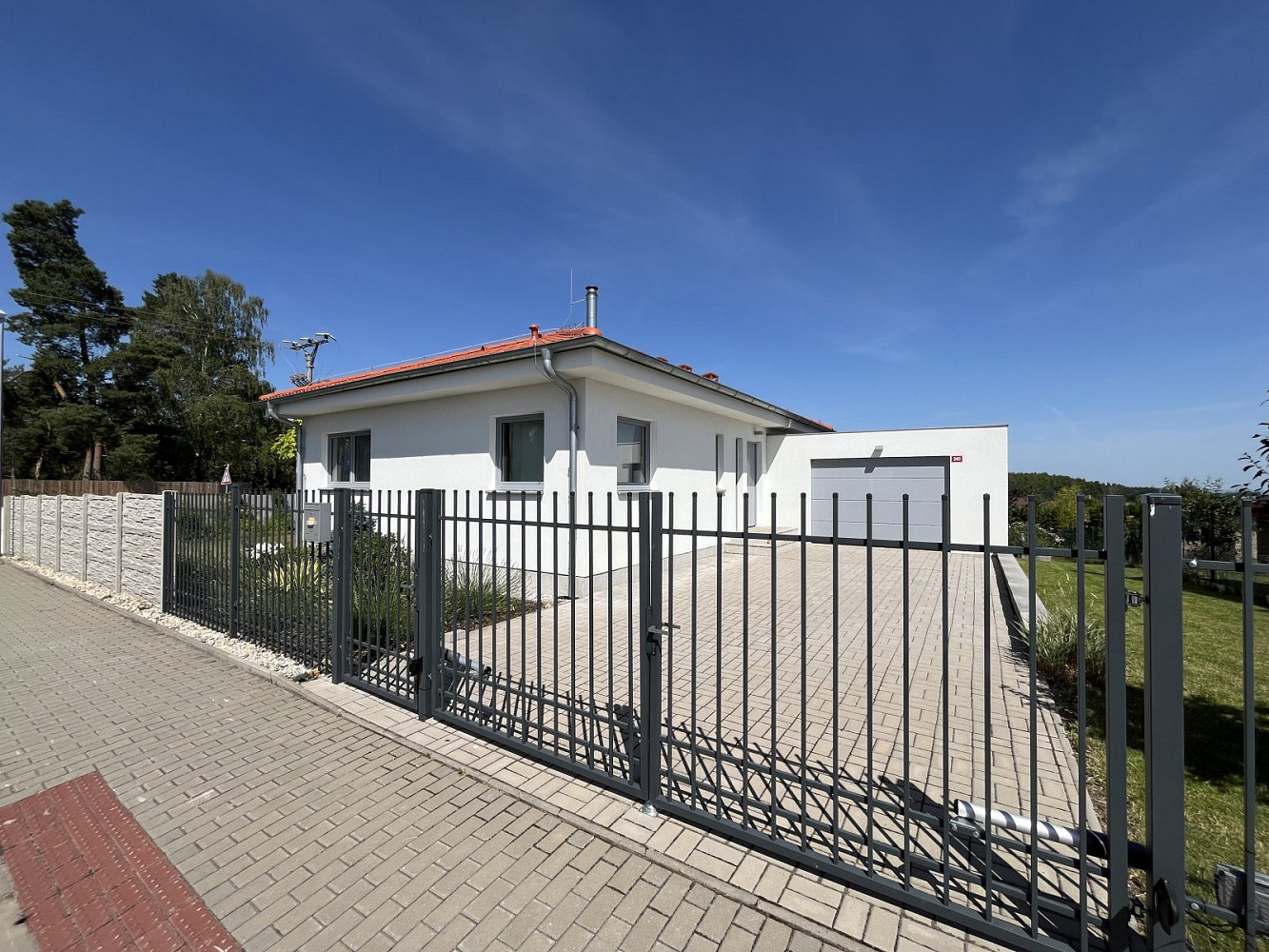 Prodej domu 101 m² s pozemkem 848 m² – fotografie 3