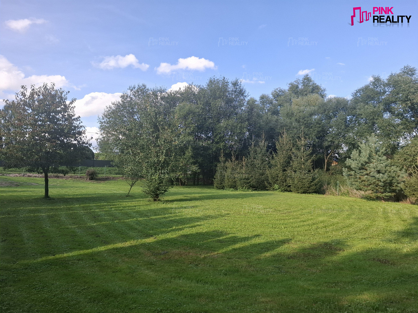 Prodej stavebního pozemku 1 302 m² – fotografie 5