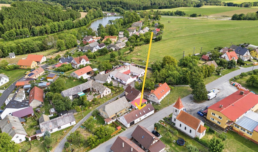 Prodej domu 168 m² s pozemkem 440 m², Zahrádky – náhled fotky 2