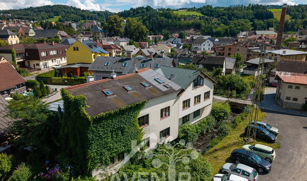 Prodej domu 399 m² s pozemkem 164 m², Železný Brod – náhled fotky 2