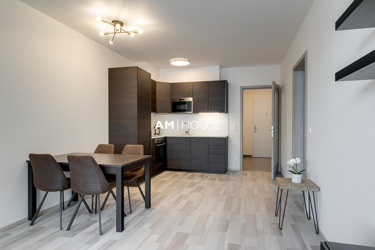 Pronájem bytu 2+kk 57 m² — photo 3