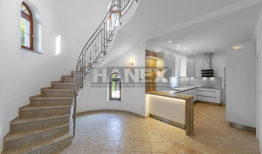 Pronájem domu 243 m² s pozemkem 540 m², Praha – náhled fotky 5