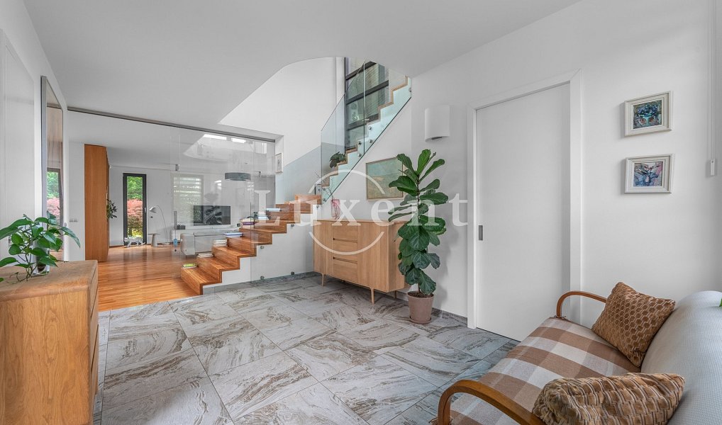 Prodej domu 660 m² s pozemkem 1 136 m², Průhonice – náhled fotky 19
