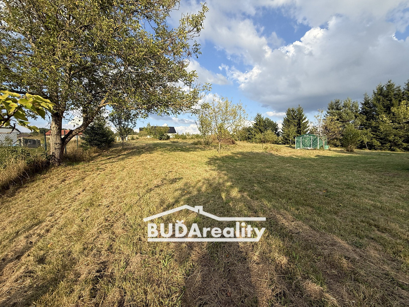 Prodej stavebního pozemku 2 507 m² – pohled 3