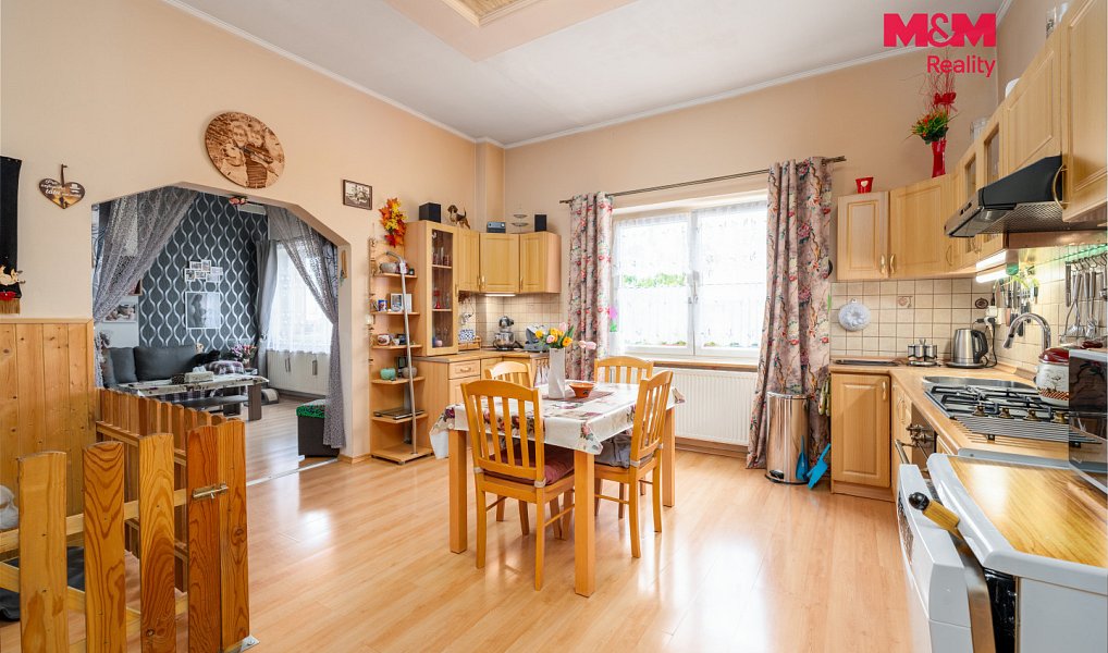 Prodej domu 596 m² s pozemkem 514 m², Osek – náhled fotky 9