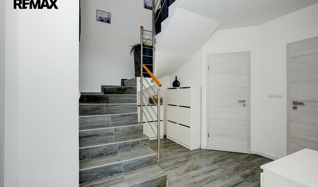 Prodej domu 117 m² s pozemkem 890 m², Hvozdec – náhled fotky 12