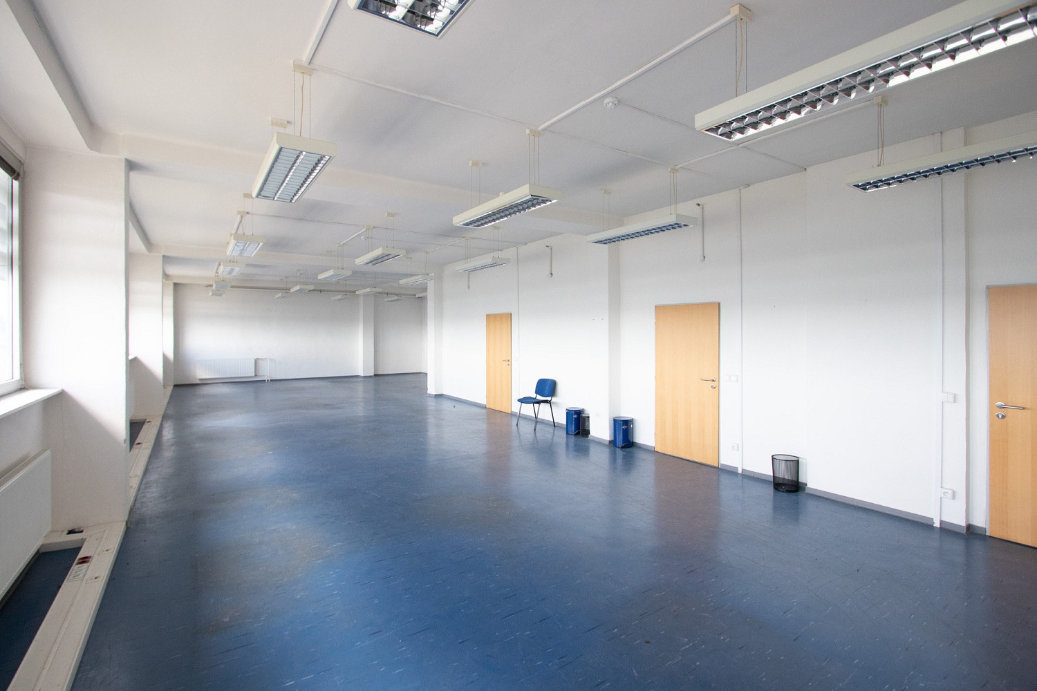 Pronájem kanceláře 320 m² — photo 2
