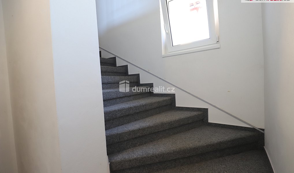 Prodej domu 330 m² s pozemkem 263 m², Habartov – náhled fotky 18
