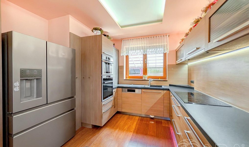 Prodej domu 373 m² s pozemkem 2 175 m², Libeř – náhled fotky 8