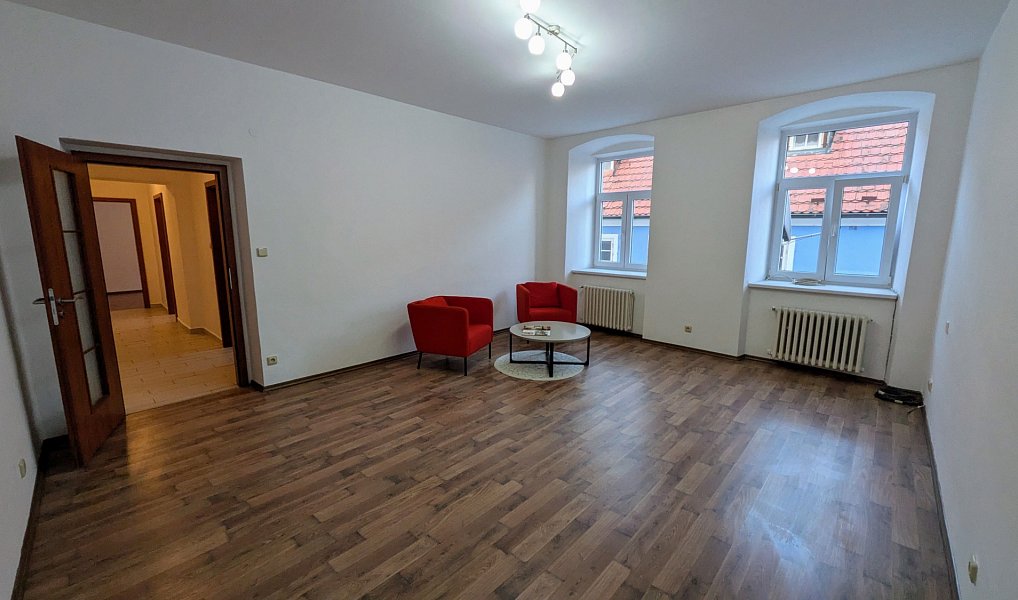 Pronájem bytu 3+1 85 m², Strakonice – náhled fotky 2