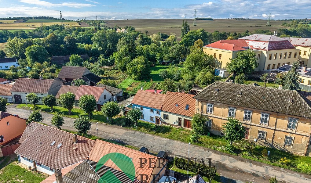 Prodej domu 161 m² s pozemkem 245 m², Zlonice – náhled fotky 17