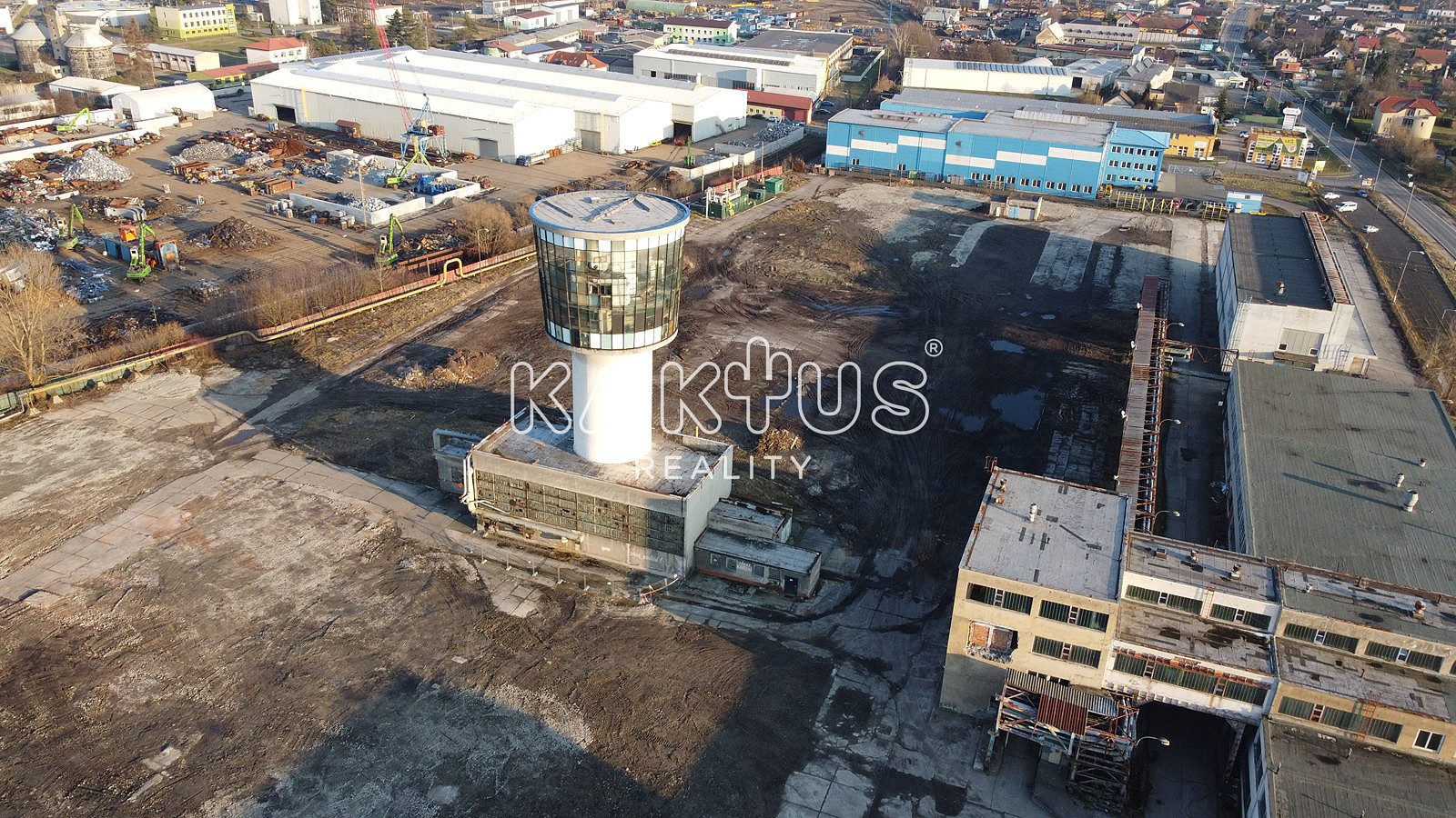 Pronájem komerčního objektu (jiného typu) 8 000 m² — photo 3