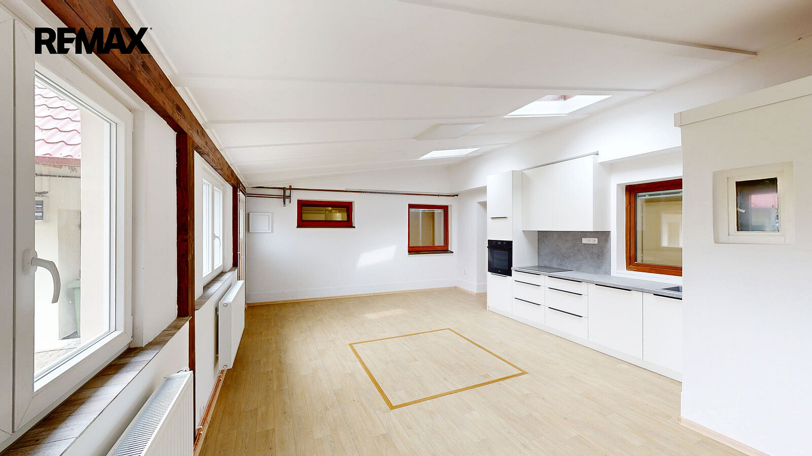 Prodej bytu 3+1 220 m² – fotografie 2