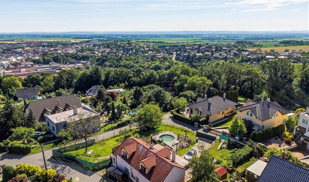 Prodej domu 140 m² s pozemkem 1 062 m², Šternberk – fotka 1 z 18