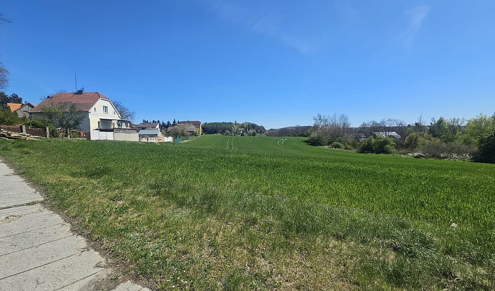 Prodej stavebního pozemku 12 266 m², Nové Strašecí – náhled fotky 2