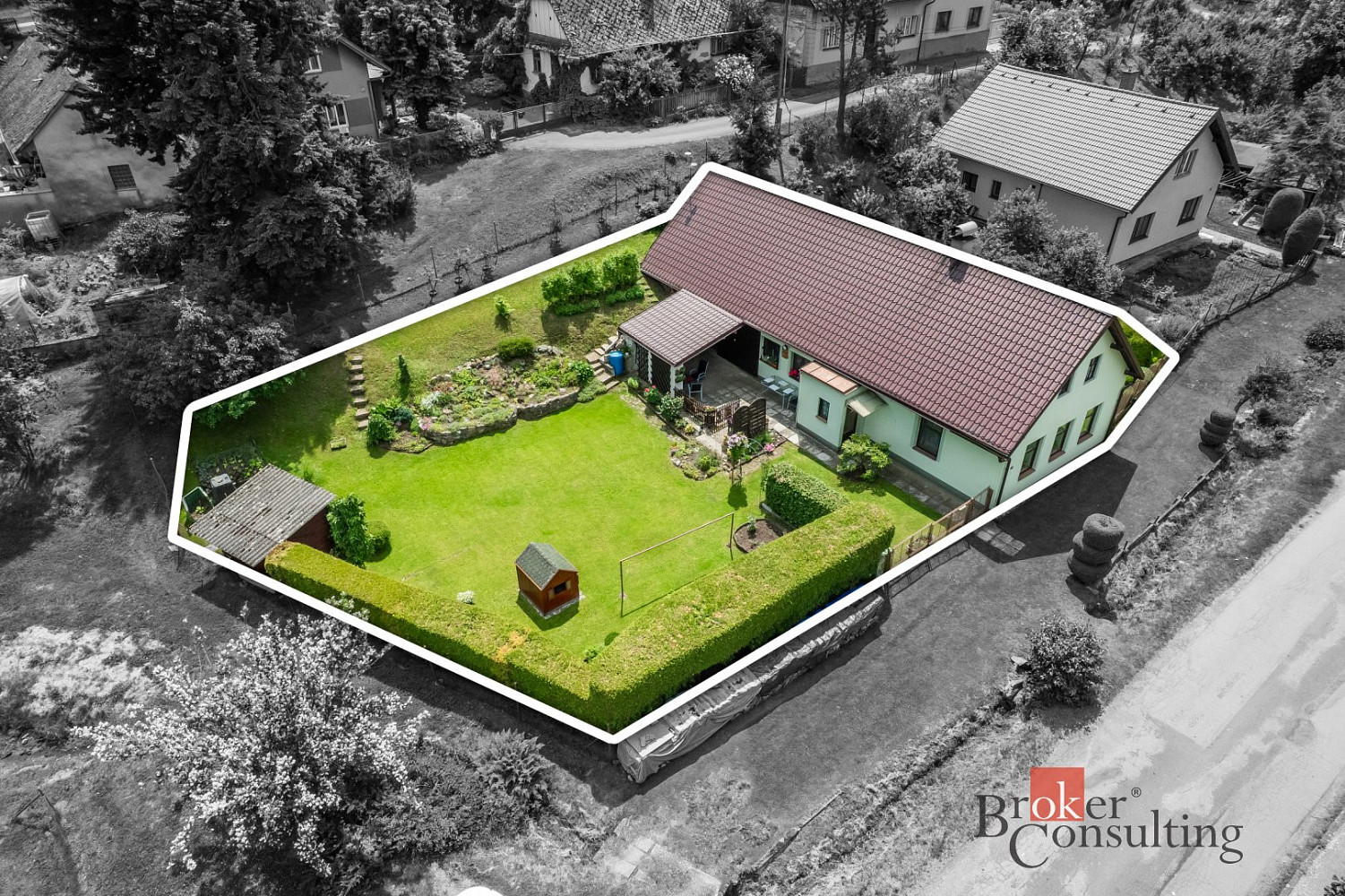 Prodej domu 73 m² s pozemkem 733 m² — photo 2