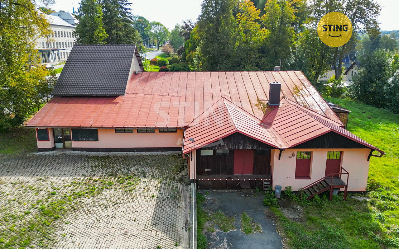 Prodej komerčního objektu (jiného typu) 450 m²