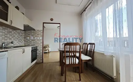 Prodej bytu 3+1 76 m², U Kuželníku, Chýnov, okres Tábor