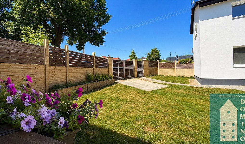 Prodej domu 241 m² s pozemkem 341 m², Halenkovice – náhled fotky 56