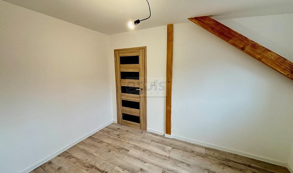 Prodej domu 240 m² s pozemkem 223 m², Lišany – náhled fotky 12