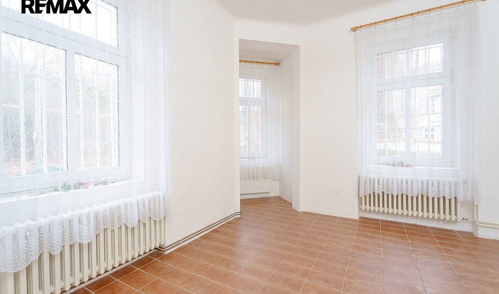 Prodej domu 269 m² s pozemkem 496 m², Praha – náhled fotky 8