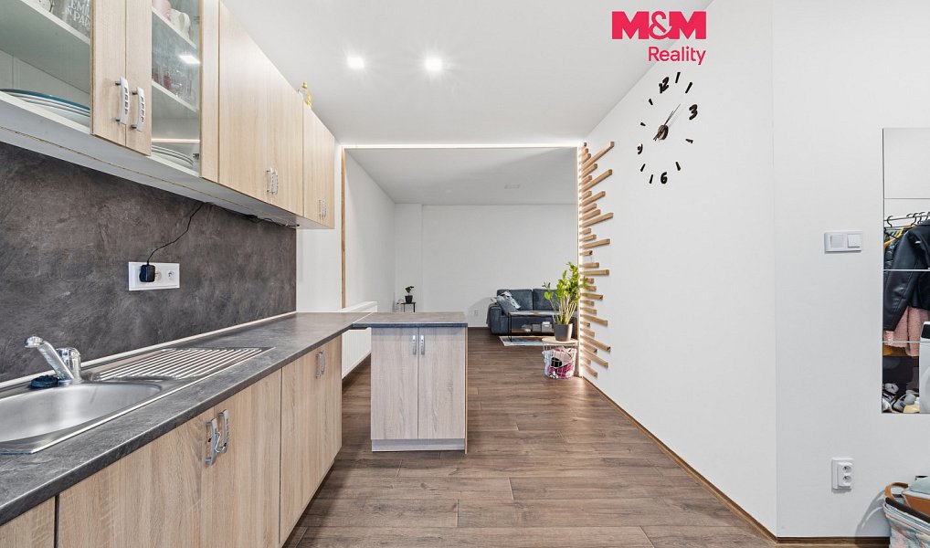 Prodej domu 454 m² s pozemkem 1 395 m², Jaroměř – fotka 1 z 27