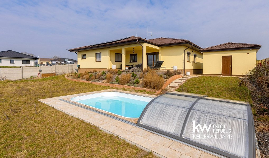 Prodej domu 186 m² s pozemkem 893 m², Velký Borek – fotka 1 z 34