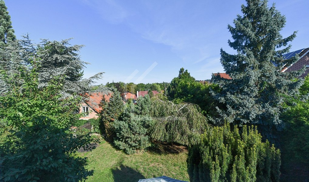 Pronájem domu 230 m² s pozemkem 379 m², Praha – náhled fotky 16