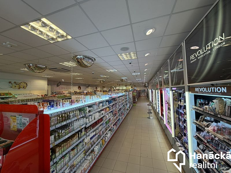 Pronájem, Obchodní prostor, 470m², Hranice – pohled 4
