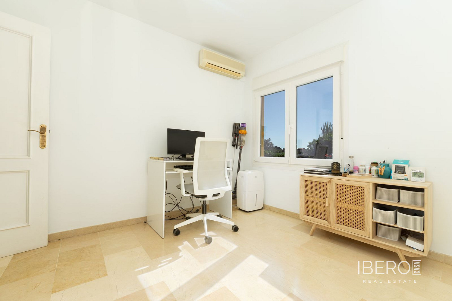Prodej domu 178 m² s pozemkem 54 m² — photo 3