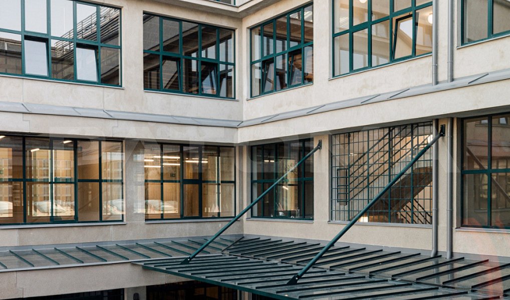 Pronájem obchodních prostor 586 m², Praha – náhled fotky 15
