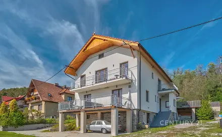 Prodej domu 489 m² s pozemkem 1 369 m², Županovice, okres Příbram