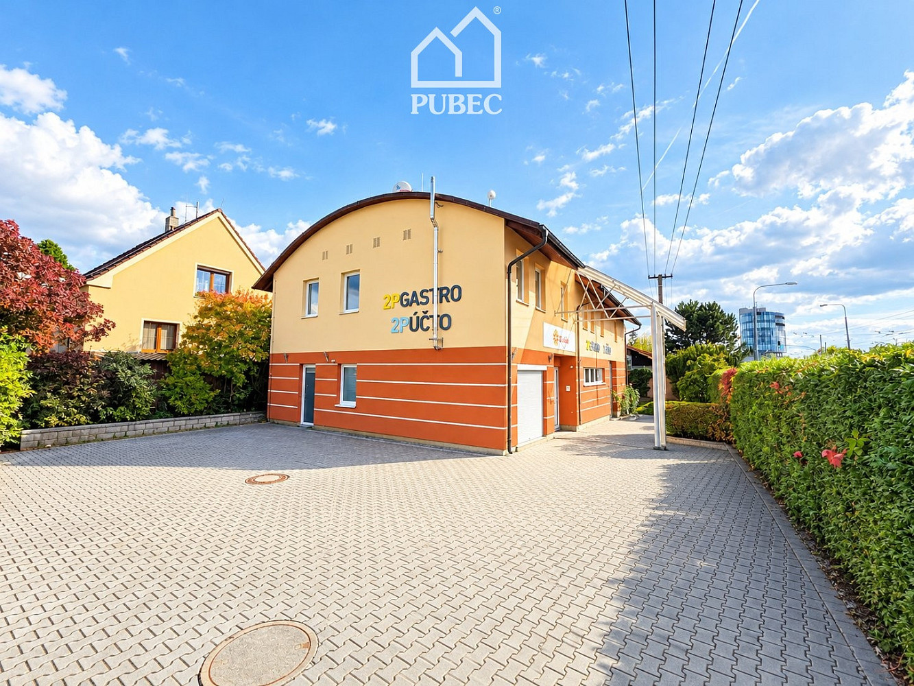Pronájem kanceláře 220 m²