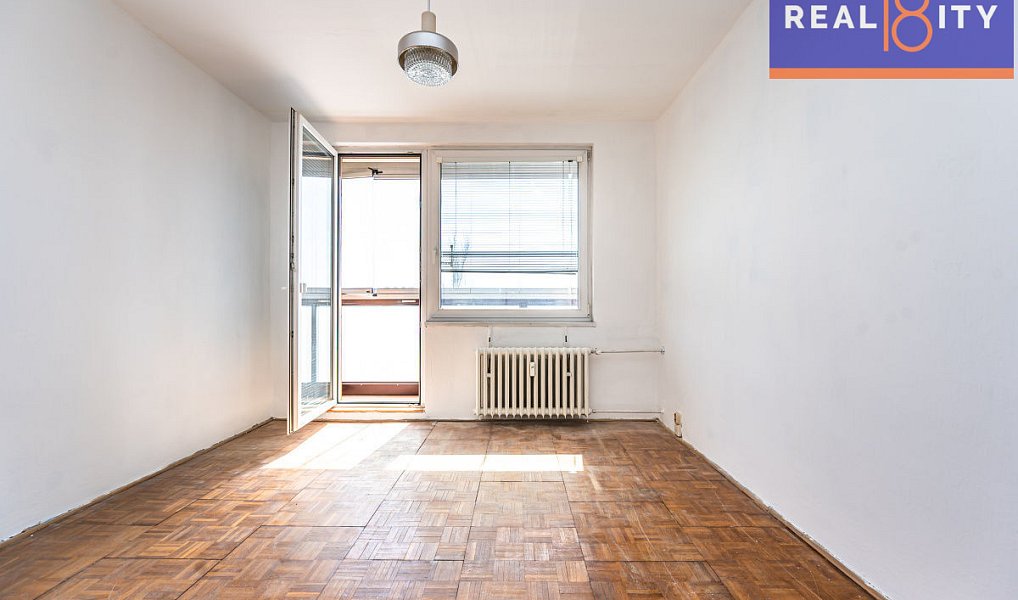 Prodej bytu 3+1 77 m², Praha – náhled fotky 2