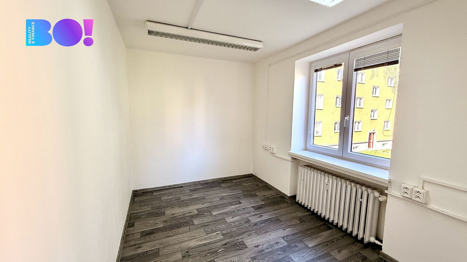 Pronájem kanceláře 54 m² – fotografie 4