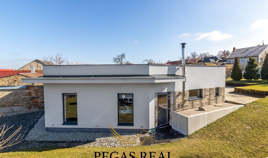 Prodej stavebního pozemku 1 109 m2 s obytnou garáží 91,6 m2 , Morkovice-Slížany, Morkovice-Slížany – fotka 1 z 30