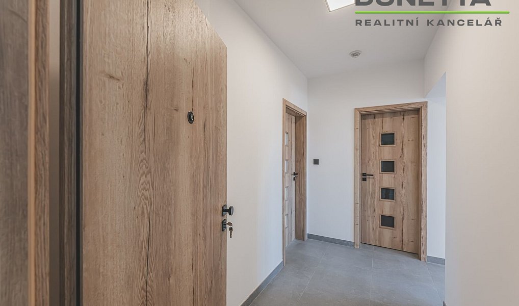 Pronájem bytu 2+kk 52 m², Hradec Králové – náhled fotky 10