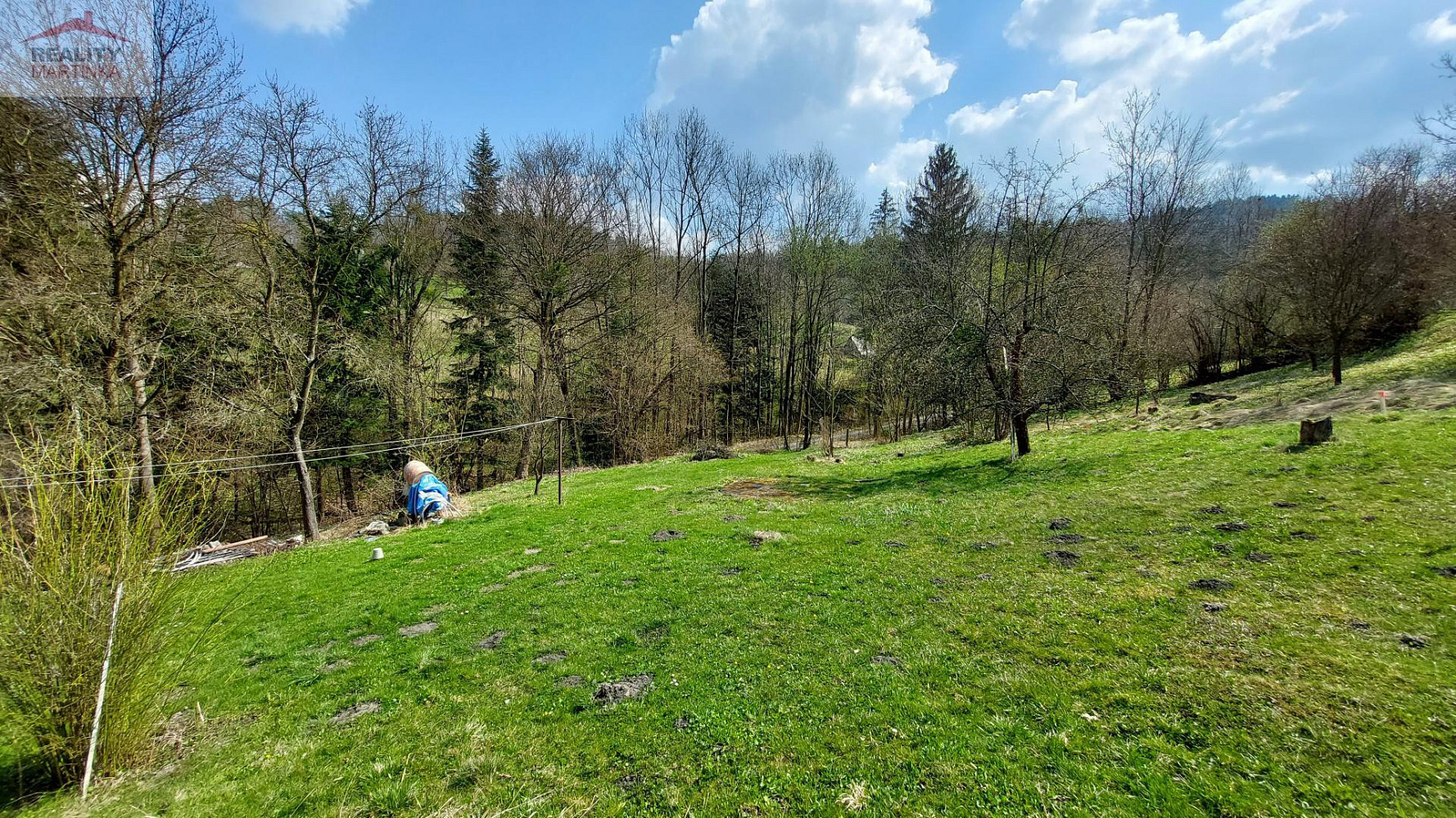 Prodej stavebního pozemku 830 m² — photo 2