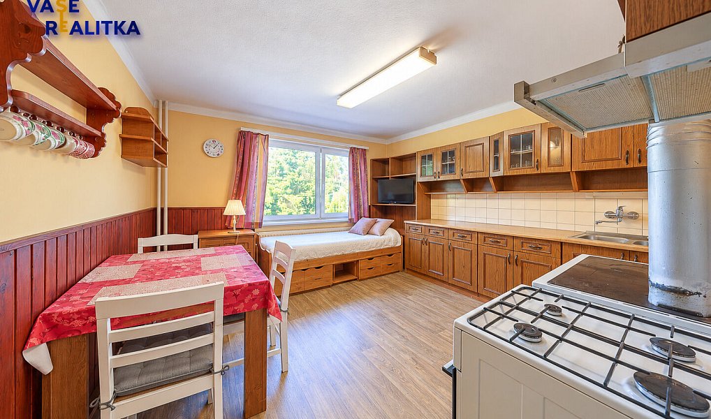Prodej domu 180 m² s pozemkem 1 484 m², Partutovice – náhled fotky 7