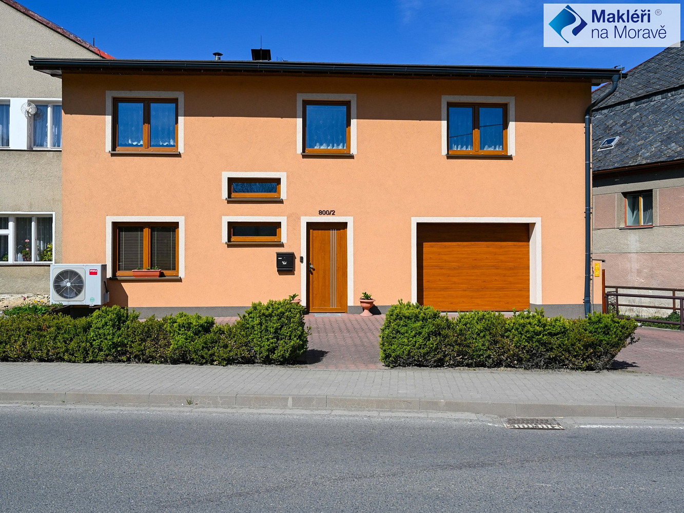Prodej domu 166 m² s pozemkem 174 m² - Widok 2