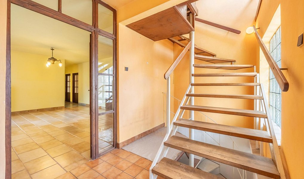 Prodej domu 340 m² s pozemkem 681 m², Plzeň – náhled fotky 21