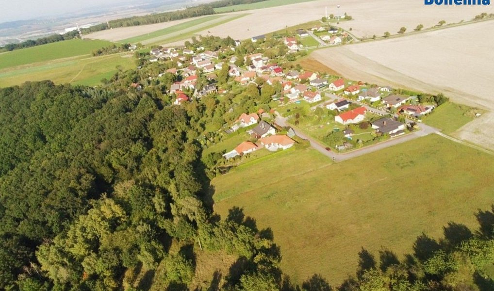 Prodej stavebního pozemku 1 850 m², Dobrovice – náhled fotky 12