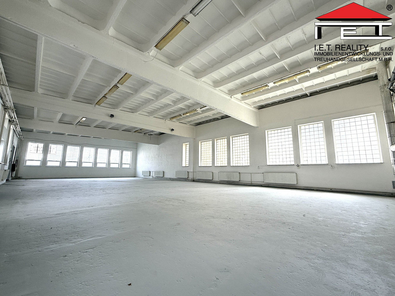 Pronájem výrobních prostor 565 m² — photo 2