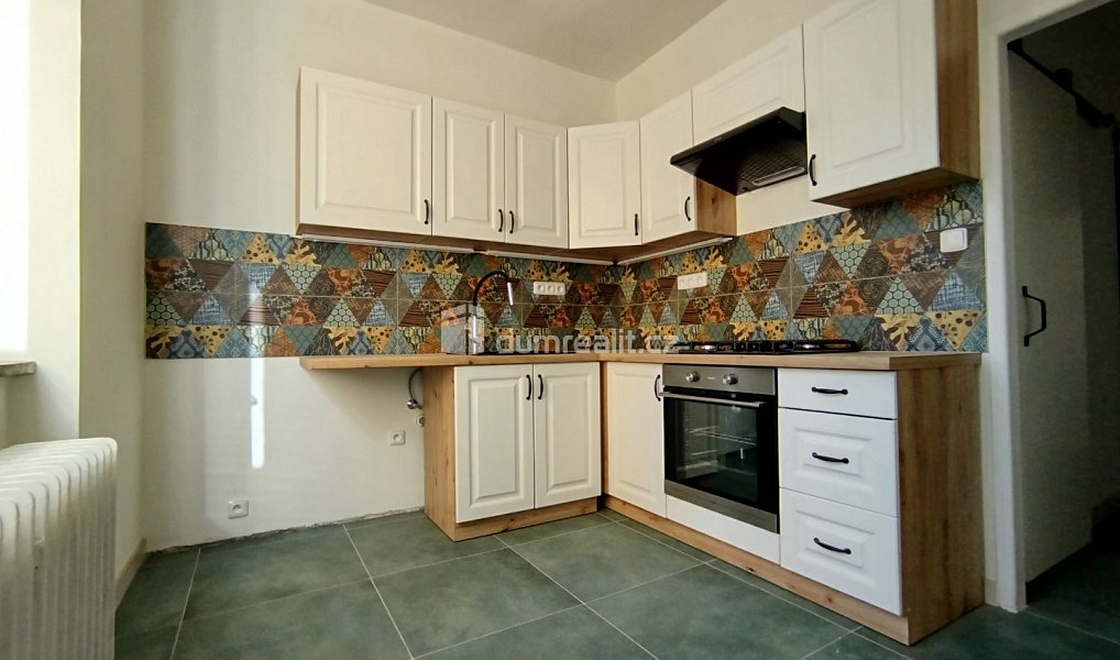 Pronájem bytu 2+1, 57 m², Karlovy Vary