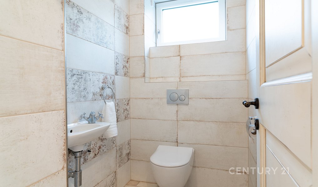 Prodej domu 268 m² s pozemkem 895 m², Únětice – náhled fotky 20