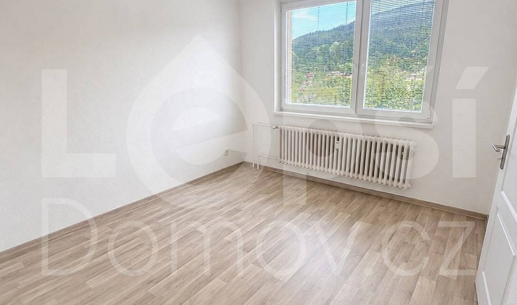 Pronájem bytu 3+1 73 m², Jeseník – náhled fotky 3